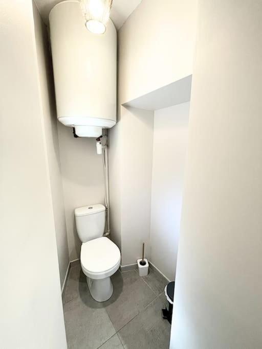 Studio Bien Equipe A 2 Pas De La Gare Béziers Exteriér fotografie
